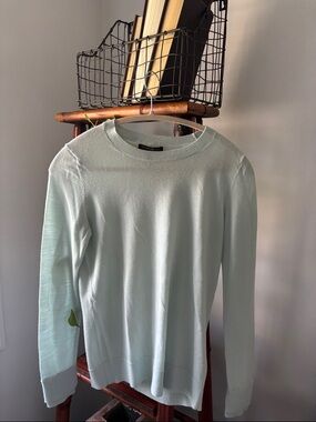 Banana Republic Light Blue 100% Merino Wool Light Weight Crewneck Sweater